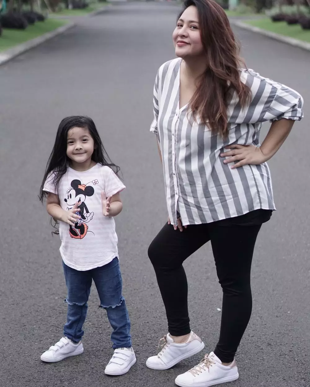 Seleb bentuk badannya berisi usai lahiran © berbagai sumber Seleb bentuk badannya berisi usai lahiran © berbagai sumber