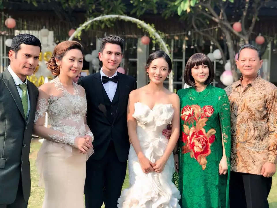 seleb dirias layaknya pengantin sungguhan © Instagram