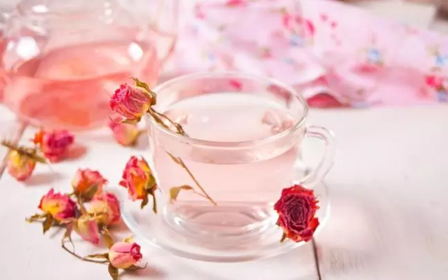 Pudarkan kerutan dan garis halus di kulit tangan Berbagai sumber Pudarkan kerutan dan garis halus di kulit tangan Berbagai sumber