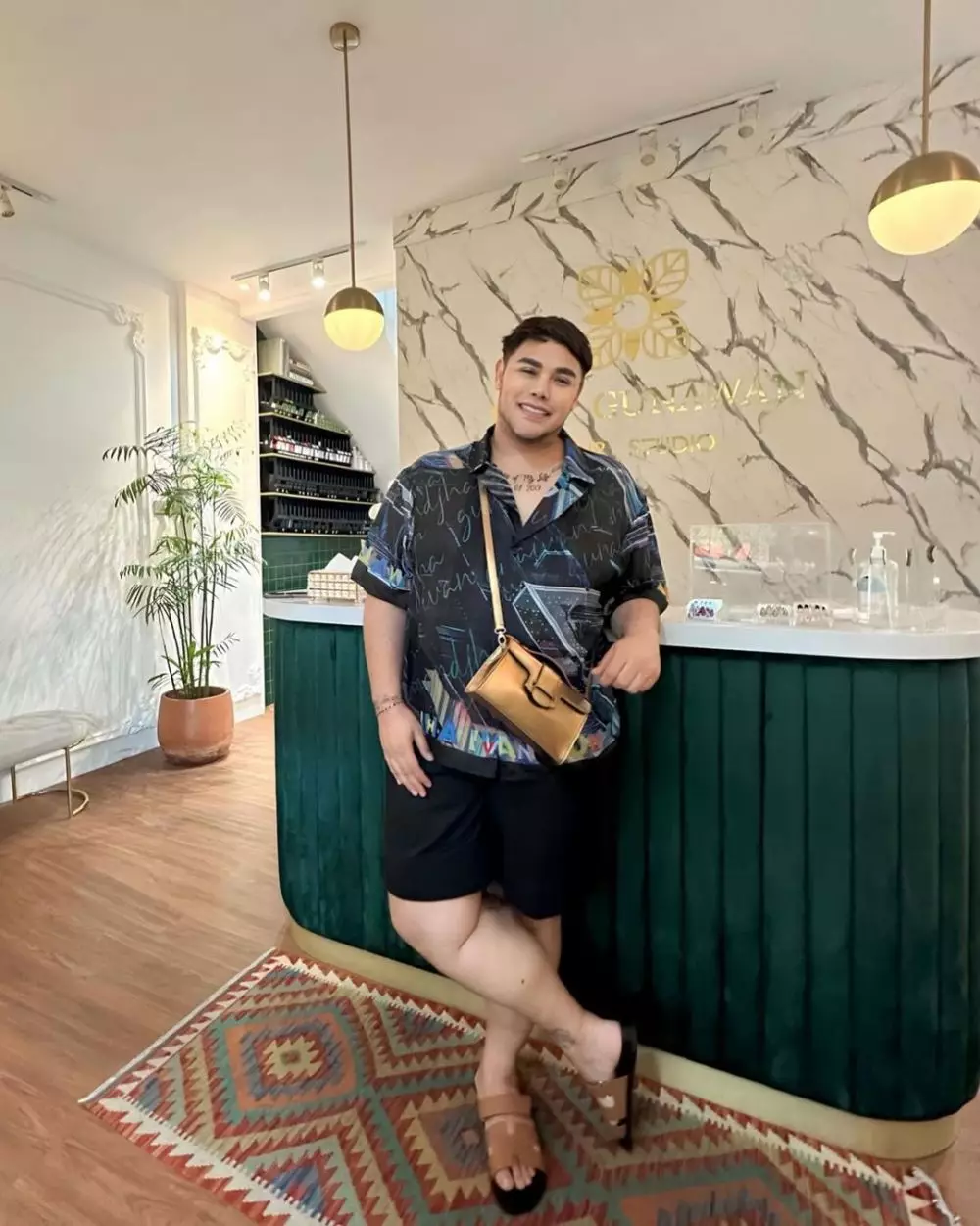 cerita seleb kena efek samping perawatan © instagram