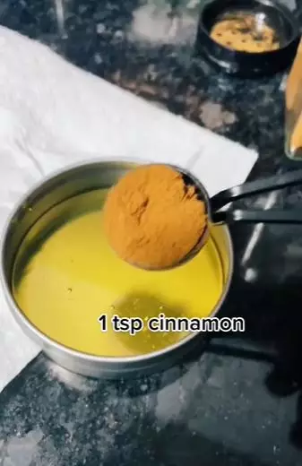 Atasi pori-pori besar akibat komedo di wajah Berbagai sumber