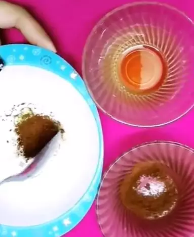 Madu kencangkan wajah kendur Berbagai sumber