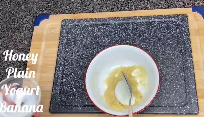 Pisang mengecilkan ukuran pori-pori wajah Berbagai sumber