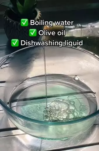 Bersihkan spons makeup yang kotor Berbagai sumber Bersihkan spons makeup yang kotor Berbagai sumber