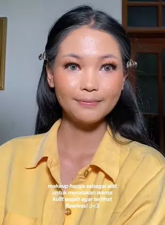 Transformasi makeup wanita wajah breakout Berbagai sumber