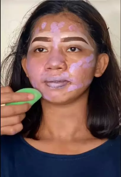 Transformasi makeup wajah wanita penuh jerawat berbagai sumber Transformasi makeup wajah wanita penuh jerawat berbagai sumber