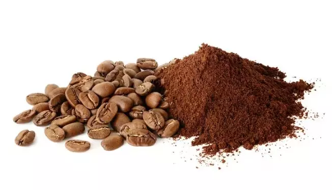 Menggelapkan rambut samarkan uban Berbagai sumber