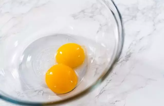 Bikin rambut tumbuh lebat dan antirontok Berbagai sumber