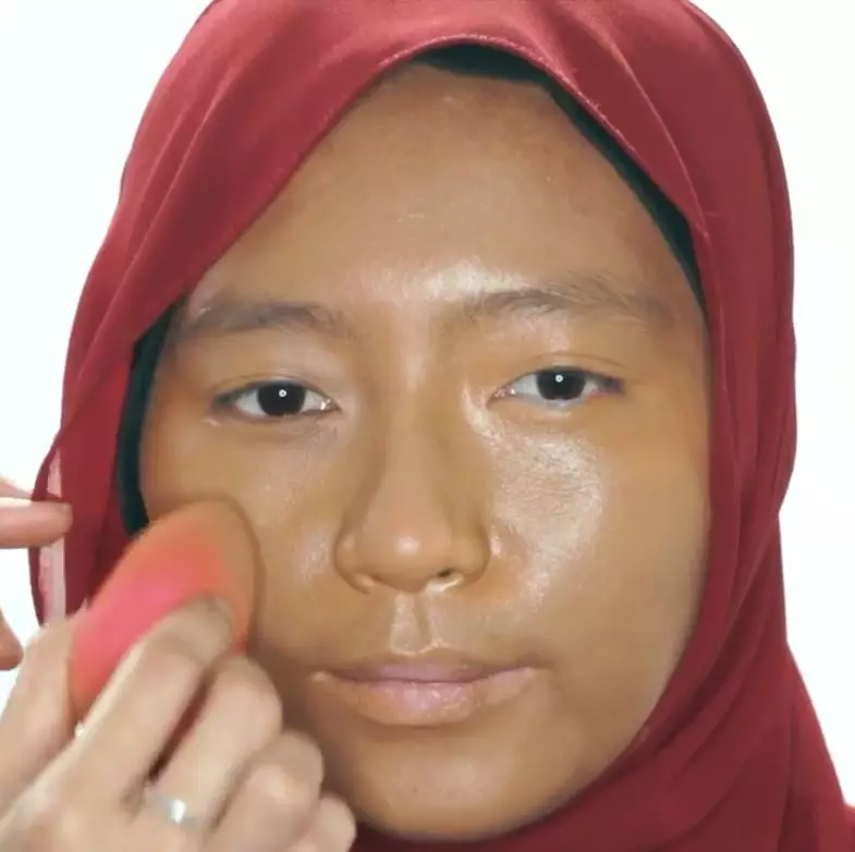 makeup wanita wajah polos dengan vitiligo berbagai sumber
