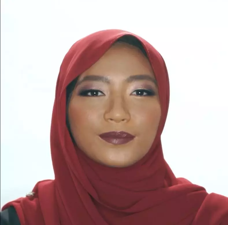 makeup wanita wajah polos dengan vitiligo berbagai sumber