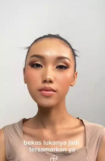 Transformasi makeup wanita wajah bekas luka TikTok