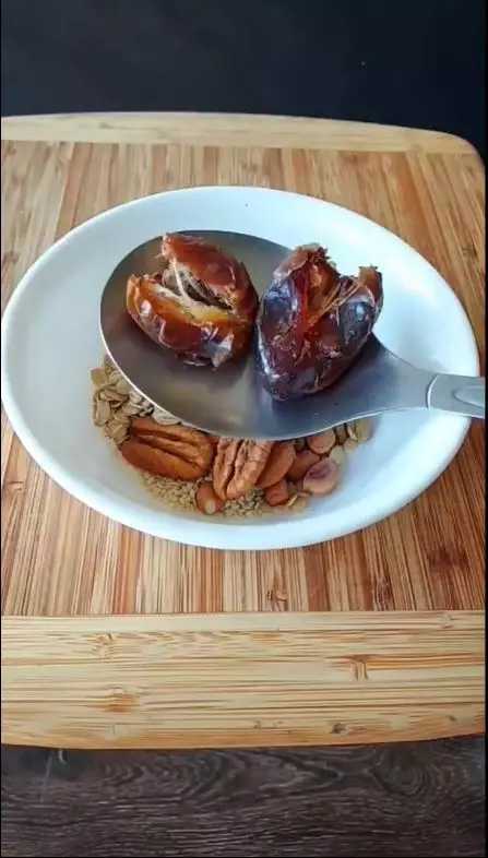 menebalkan rambut tipis tengah berbagai sumber