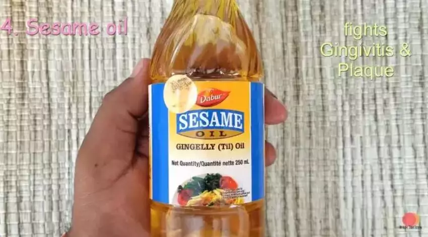 Rontokkan noda kuning di gigi Berbagai sumber