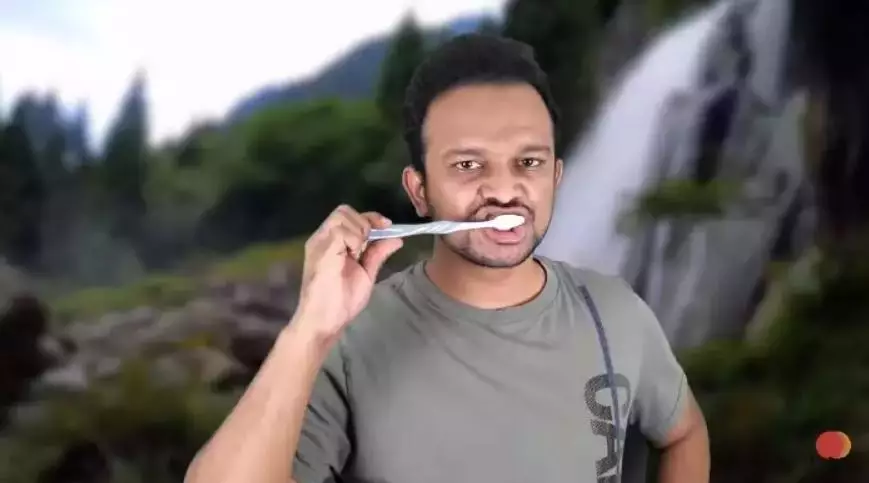 Rontokkan noda kuning di gigi Berbagai sumber