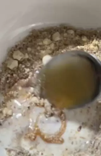 Kencangkan wajah kendur ala wanita Berbagai sumber