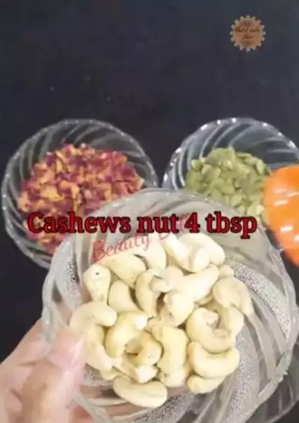 Minuman kolagen agar wajah 10 tahun lebih muda Berbagai sumber