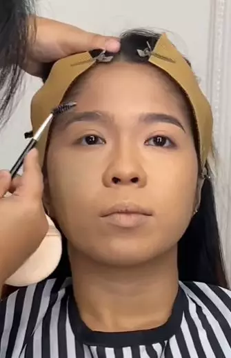 Transformasi makeup tanda lahir di wajah TikTok