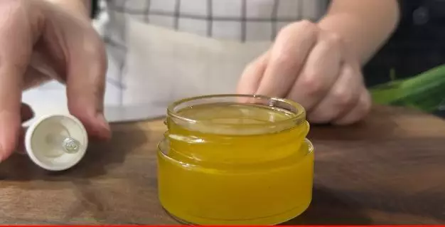 Rambut beruban tertutup sempurna berbagai sumber