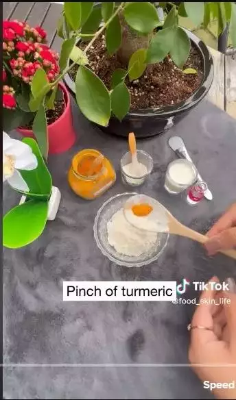 Cara memutihkan wajah kusam dan gelap berbagai sumber