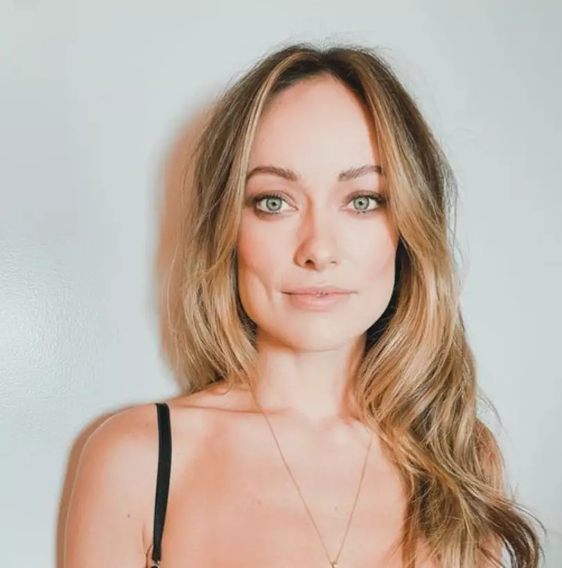 contour sesuai bentuk muka © 2024 berbagai sumber