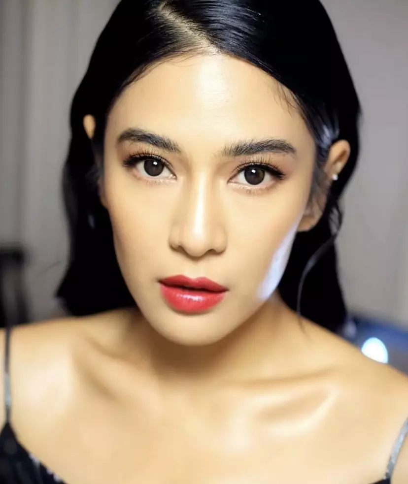 contour sesuai bentuk muka © 2024 berbagai sumber