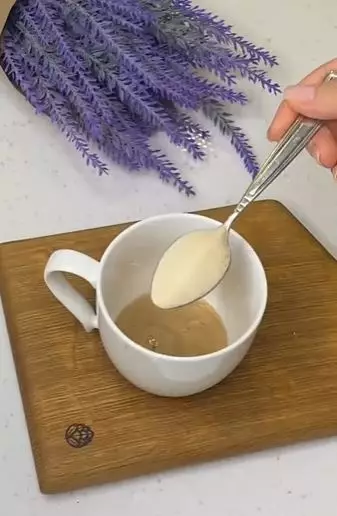 Cegah wajah mengendur ala wanita muda TikTok