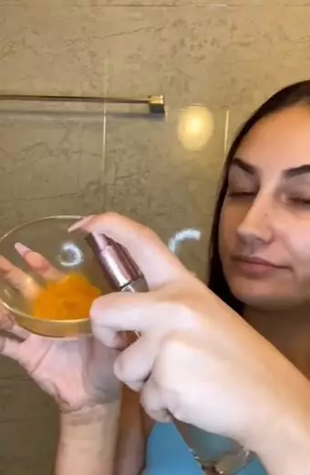 Atasi kerutan dan mata panda pakai kunyit Berbagai sumber