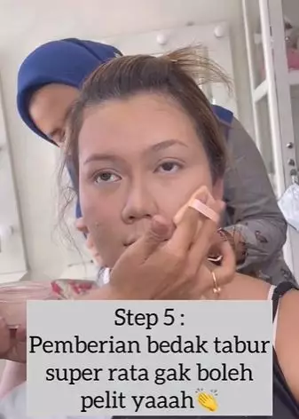 Transformasi makeup wanita wajah kemerahan breakout TikTok Transformasi makeup wanita wajah kemerahan breakout TikTok