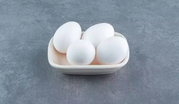 Kencangkan wajah berkeriput pakai putih telur Berbagai sumber Kencangkan wajah berkeriput pakai putih telur Berbagai sumber