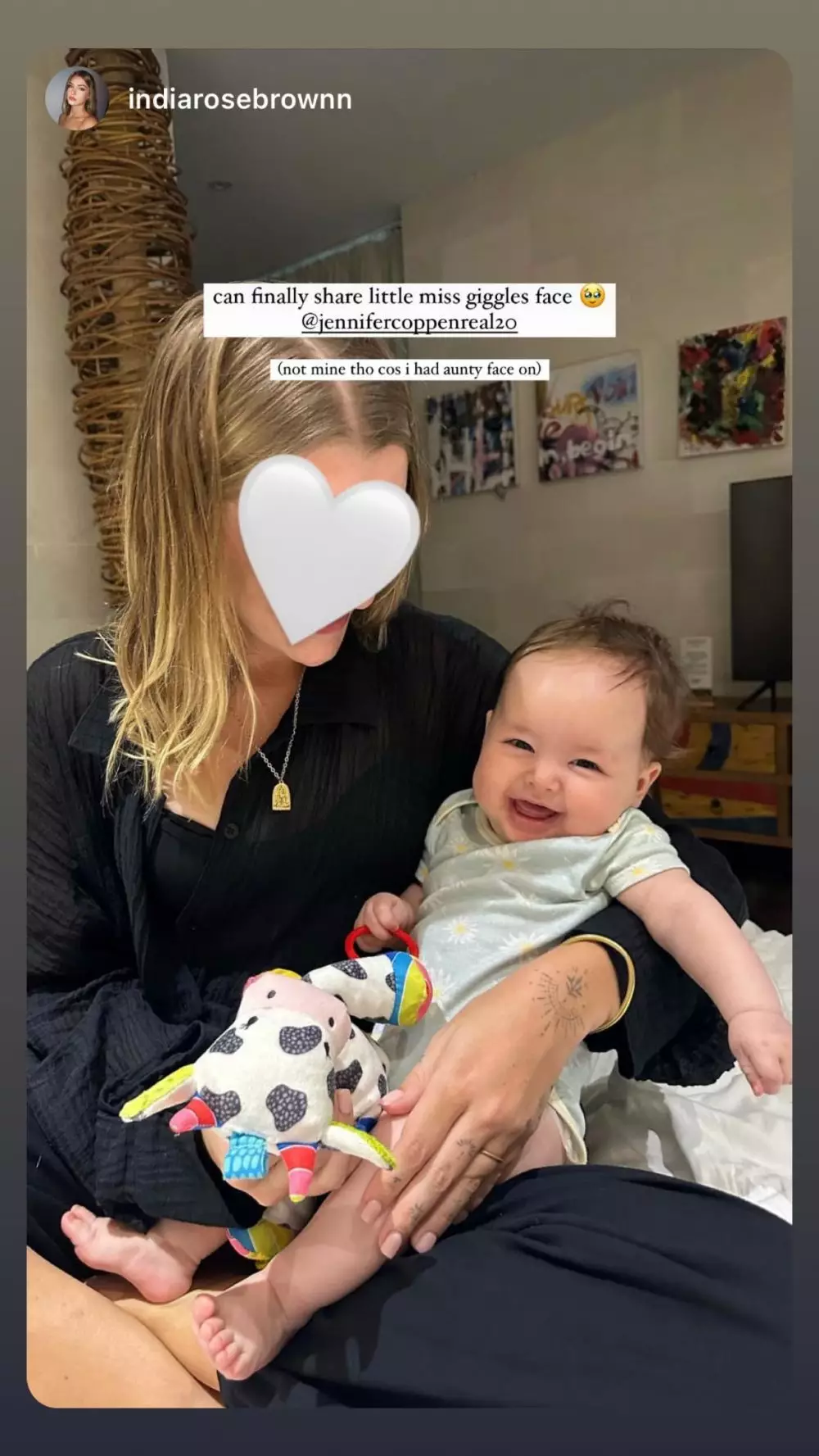 wajah anak jennifer coppen © Instagram