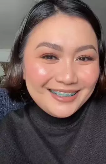 Transformasi makeup wanita wajah bulat glowing TikTok