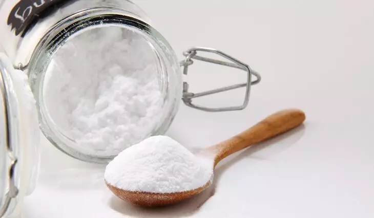 Atasi kekuningan dan plak pada gigi Berbagai sumber