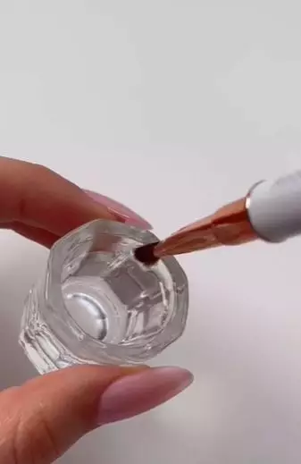 Atasi bulu kuas nail art yang berantakan TikTok