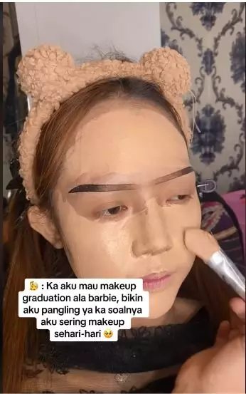 Tranformasi makeup wanita berkantung mata tebal berbagai sumber