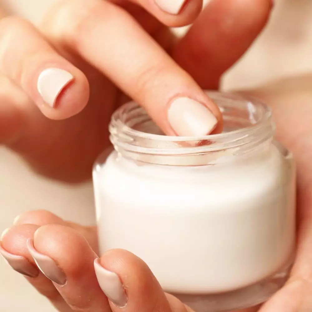 10 Rekomendasi kandungan skincare untuk anak © 2024 berbagai sumber 10 Rekomendasi kandungan skincare untuk anak © 2024 berbagai sumber