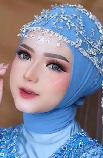 Transformasi makeup cewek wajah beruntusan dirias barbie TikTok