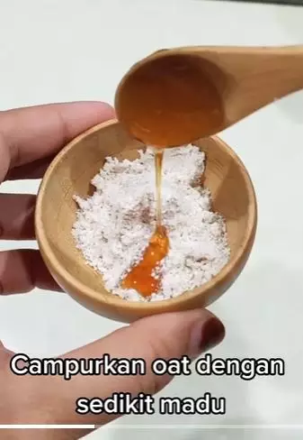 Wanita atasi pori-pori tersumbat pakai oatmeal Berbagai sumber