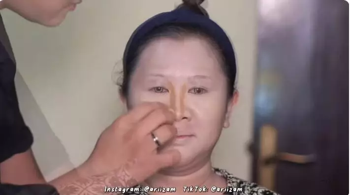  transformasi makeup wanita berwajah bulat dan alis tipis berbagai sumber