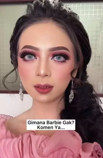 Transformasi makeup wanita kantung mata hitam TikTok