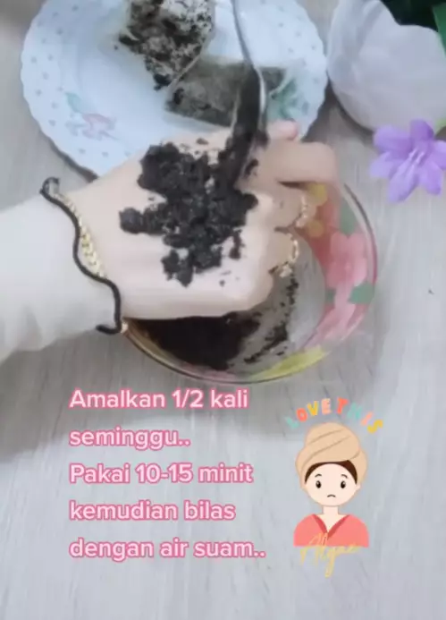 Trik cerahkan kulit kusam pakai madu dicampur 1 ampas minuman © 2024 brilio.net Trik cerahkan kulit kusam pakai madu dicampur 1 ampas minuman © 2024 brilio.net