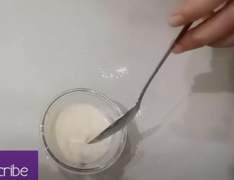 Trik kencangkan wajah kendur pakai masker dari 3 bahan dapur © 2024 brilio.net Trik kencangkan wajah kendur pakai masker dari 3 bahan dapur © 2024 brilio.net