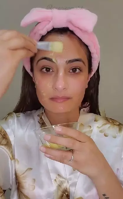 Cewek bagikan cara bikin wajah glowing dan bebas kerutan Berbagai sumber