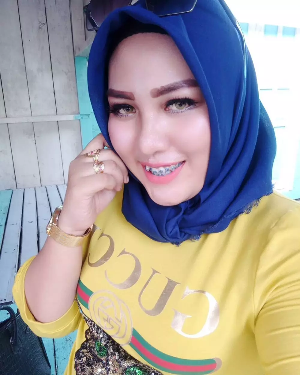 transformasi mira hayati emak emak sosialita 28 tahun © berbagai sumber