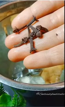 cara mengatasi rambut rontok berbagai sumber