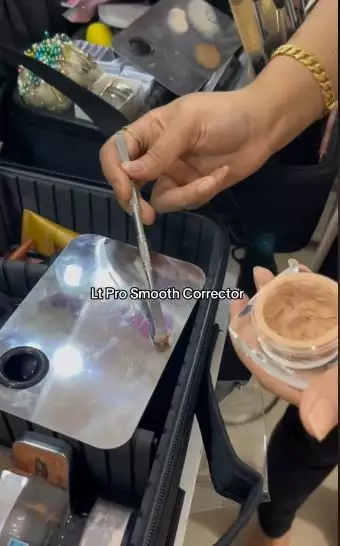 transformasi makeup wajah flek hitam look dewy berbagai sumber