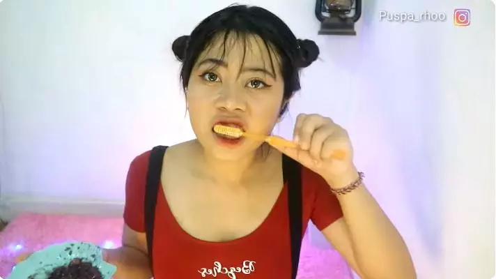 cara atasi gigi kuning pakai stroberi berbagai sumber