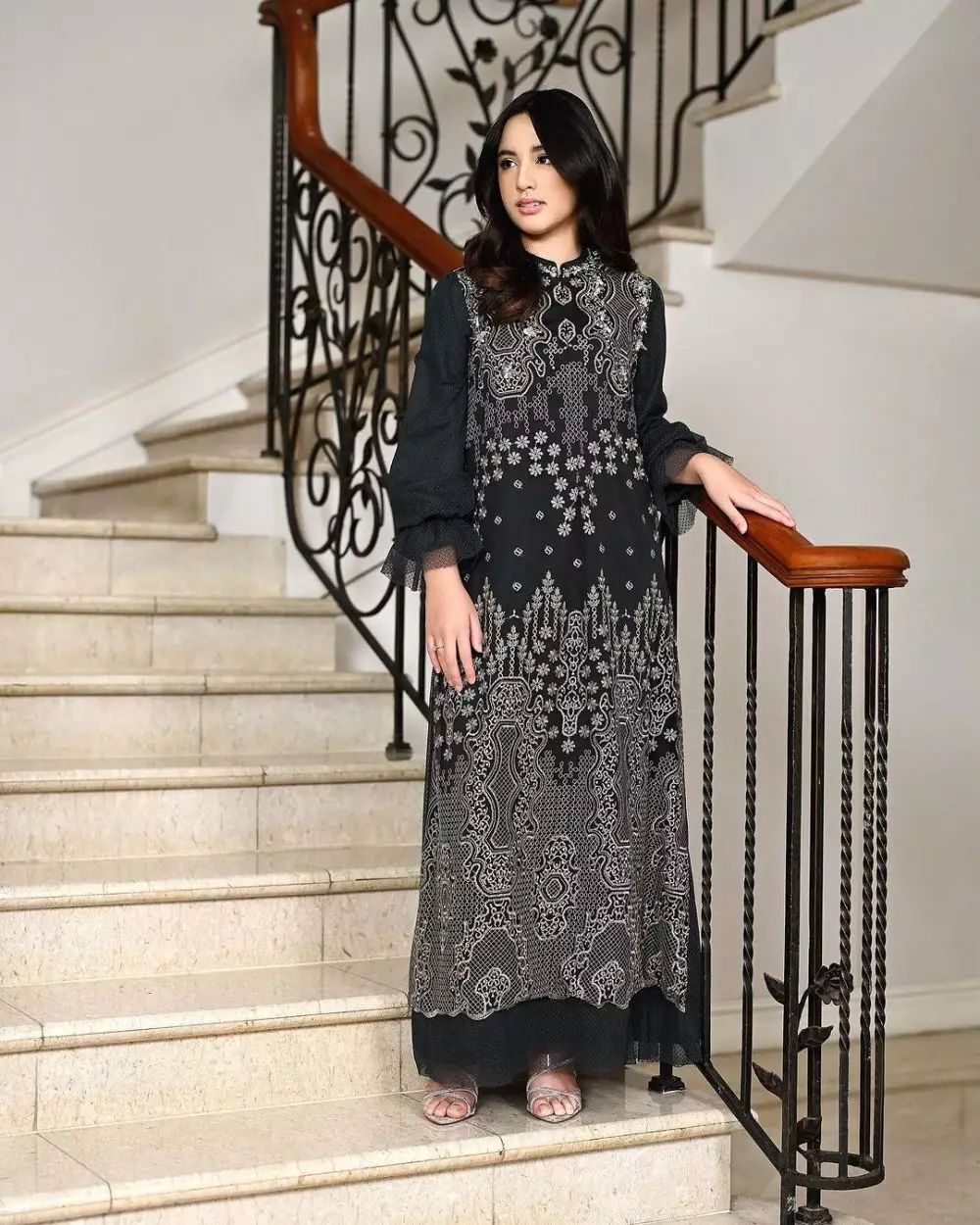 Mikhayla Bakrie debut model fashion  © 2024 brilio.net