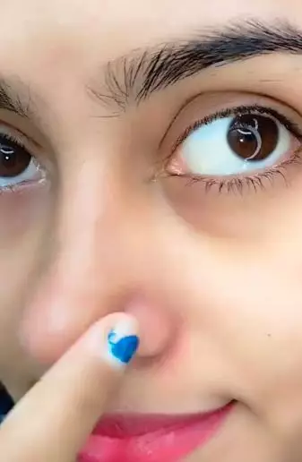 Atasi komedo di hidung pakai lemon pasta gigi TikTok Atasi komedo di hidung pakai lemon pasta gigi TikTok