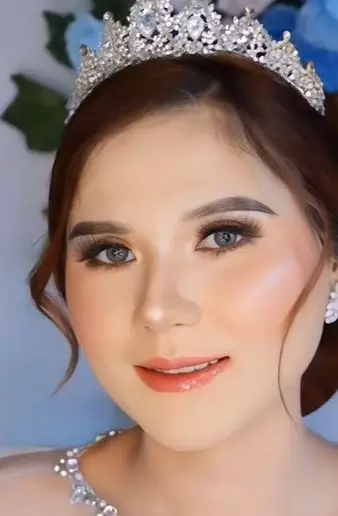 Transformasi makeup wajah berjerawat beda dengan wajah asli TikTok Transformasi makeup wajah berjerawat beda dengan wajah asli TikTok
