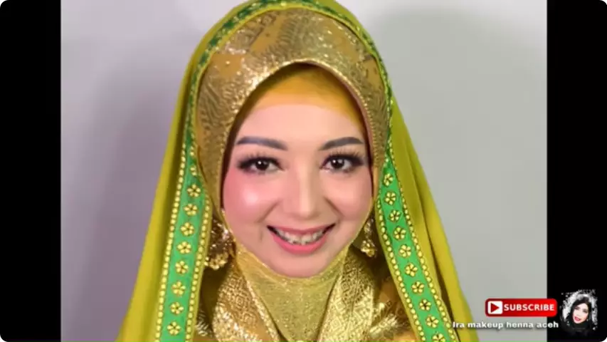 Transformasi makeup emak-emak dengan mata panda  berbagai sumber Transformasi makeup emak-emak dengan mata panda  berbagai sumber